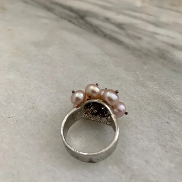 Silver Ring and pink Pearl Accents - Picture 4 of 7
